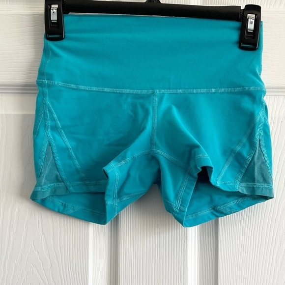 Lululemon Sweaty Endeavor Short Peacock Blue - Picture 8 of 8